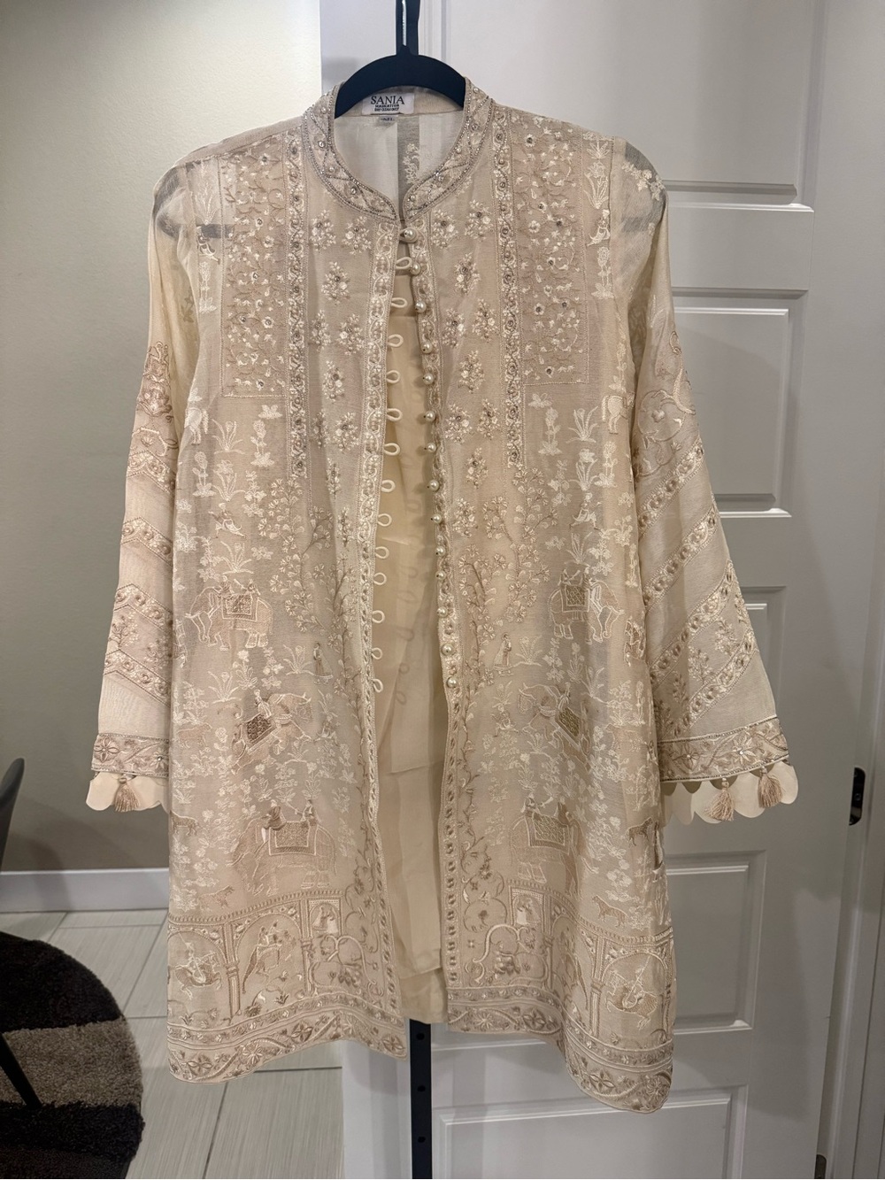 Embroidered Cream Long-Sleeve Women's Dress Jacket